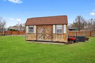 84 E Rickard Dr, Oswego, IL 60543 - Photo 23