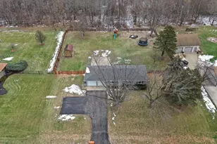 84 E Rickard Dr, Oswego, IL 60543 - Photo 33