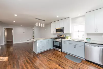 33715 N Lake Shore Drive, Grayslake, IL 60030 - Photo 11