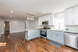 33715 N Lake Shore Dr, Grayslake, IL 60030 - Photo 11