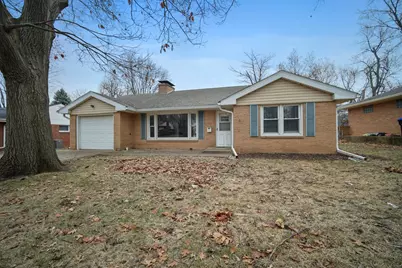 7 Walker Drive, Bloomington, IL 61701 - Photo 1