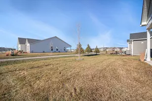 3207 Dove Mountain Dr, Aurora, IL 60503 - Photo 23