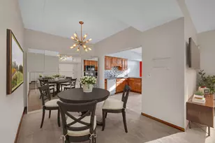 6413 Pine Trail Ln, Tinley Park, IL 60477 - Photo 9