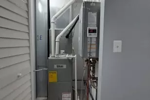 935 W Marquette Rd, Chicago, IL 60621 - Photo 15