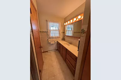 918 E Lefevre Avenue, Gibson City, IL 60936 - Photo 15