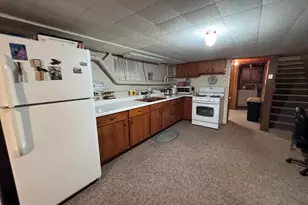 918 E Le Fevre Ave, Gibson City, IL 60936 - Photo 23