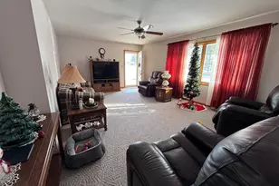 918 E Le Fevre Ave, Gibson City, IL 60936 - Photo 7