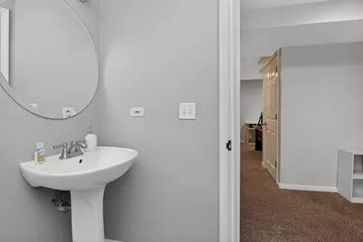 4781 Highwood Lane, Lake in the Hills, IL 60156 - Photo 25