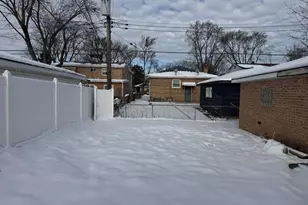 1104 E 156th Pl, Dolton, IL 60419 - Photo 13