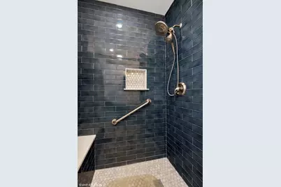 6321 N Merrimac Avenue, Chicago, IL 60646 - Photo 11