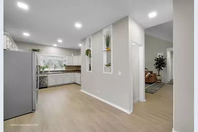 716 Ayers Street, Bolingbrook, IL 60440 - Photo 17