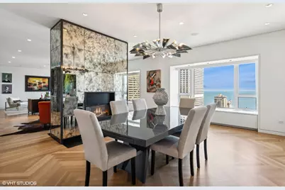 800 N Michigan Avenue #4001, Chicago, IL 60611 - Photo 11