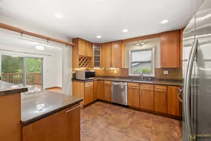 220 Osage Ln, Buffalo Grove, IL 60089 - Photo 15