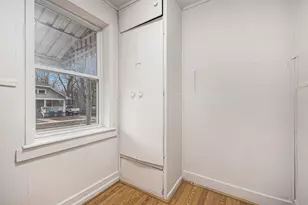 534 Rosewood Ave, Aurora, IL 60505 - Photo 11