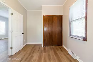 92 W 37th St, Steger, IL 60475 - Photo 15