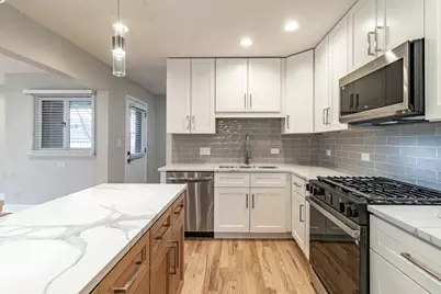 1240 Warrington Road, Deerfield, IL 60015 - Photo 9