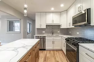 1240 Warrington Rd, Deerfield, IL 60015 - Photo 9