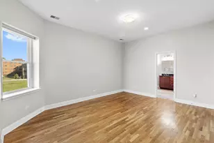 512 E Oakwood Blvd, Chicago, IL 60653 - Photo 17