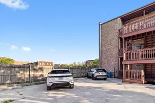 512 E Oakwood Blvd, Chicago, IL 60653 - Photo 37