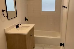 7529 N Maplewood Ave, Chicago, IL 60645 - Photo 9