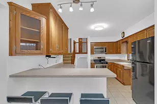 1N280 Morse St, Carol Stream, IL 60188 - Photo 9