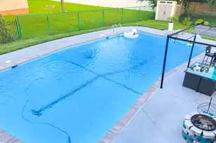 1585 W Oakmont Rd, Hoffman Estates, IL 60169 - Photo 21