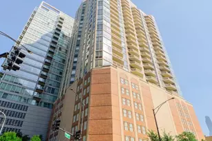 645 N Kingsbury St, Chicago, IL 60654 - Photo 1