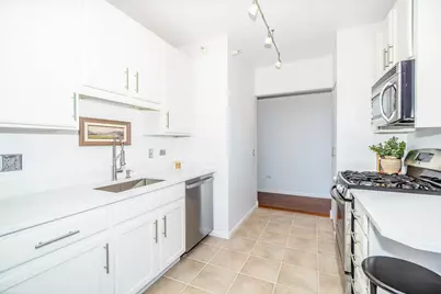 645 N Kingsbury Street #2109, Chicago, IL 60654 - Photo 7