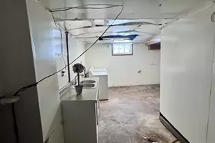 807 Spruce St, Aurora, IL 60506 - Photo 17