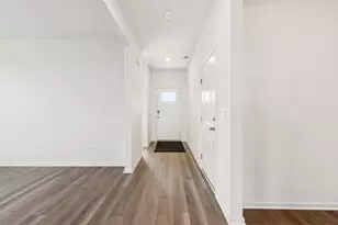 1270 Wild Tulip Cir, Bartlett, IL 60103 - Photo 9