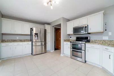 12441 Woodcrest Lane, Roscoe, IL 61073 - Photo 13