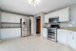 12441 Woodcrest Ln, Roscoe, IL 61073 - Photo 13