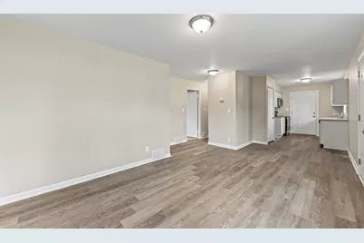 1450 Winter Drive, Freeport, IL 61032 - Photo 5