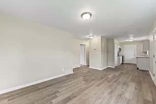 1450 Winter Dr, Freeport, IL 61032 - Photo 5