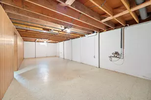 1319 Rutledge Rd, Bloomington, IL 61704 - Photo 19