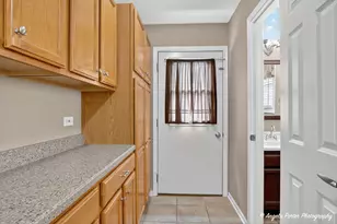 209 Geneva Ln, McHenry, IL 60051 - Photo 19