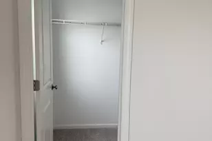 302 Kingsport Dr, South Elgin, IL 60177 - Photo 19