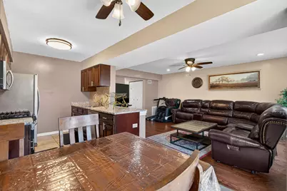 [Address not provided], Streamwood, IL 60107 - Photo 7
