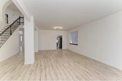 5610 Heartland Court, Carpentersville, IL 60110 - Photo 11