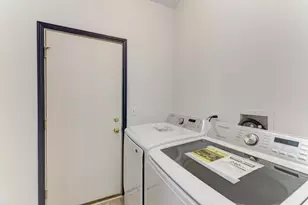 5610 Heartland Ct, Carpentersville, IL 60110 - Photo 31