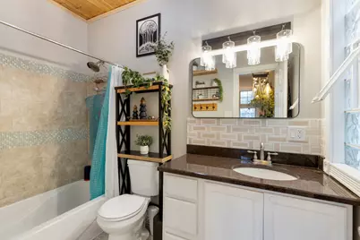 [Address not provided], Chicago, IL 60651 - Photo 13