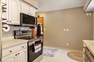 1013 E Main St, Rockton, IL 61072 - Photo 13