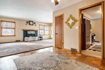 1013 E Main Street, Rockton, IL 61072 - Photo 11