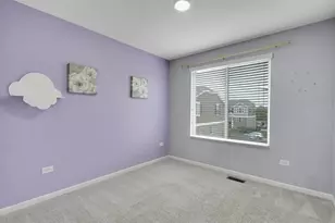 912 Bradford Dr, Naperville, IL 60563 - Photo 7