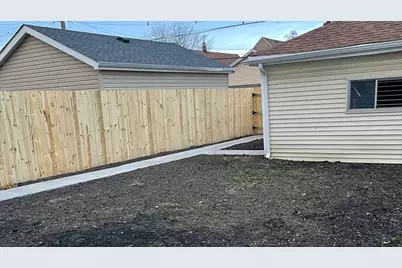 4830 W Kamerling Avenue, Chicago, IL 60651 - Photo 17