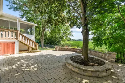 775 Harmon Boulevard, Hoffman Estates, IL 60169 - Photo 27