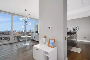 500 W Superior St, Chicago, IL 60654 - Photo 9