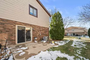 16160 Apple Ln, Tinley Park, IL 60487 - Photo 3