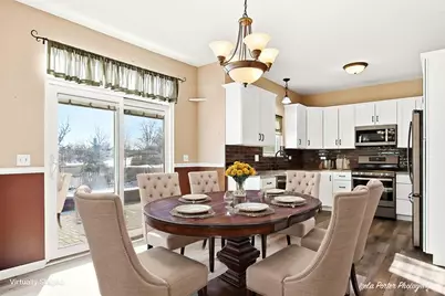 443 E Stockton Court, Round Lake Beach, IL 60073 - Photo 3