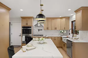 818 Fairwinds Ct, Naperville, IL 60563 - Photo 7